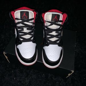 Boys grade school Jordan 1